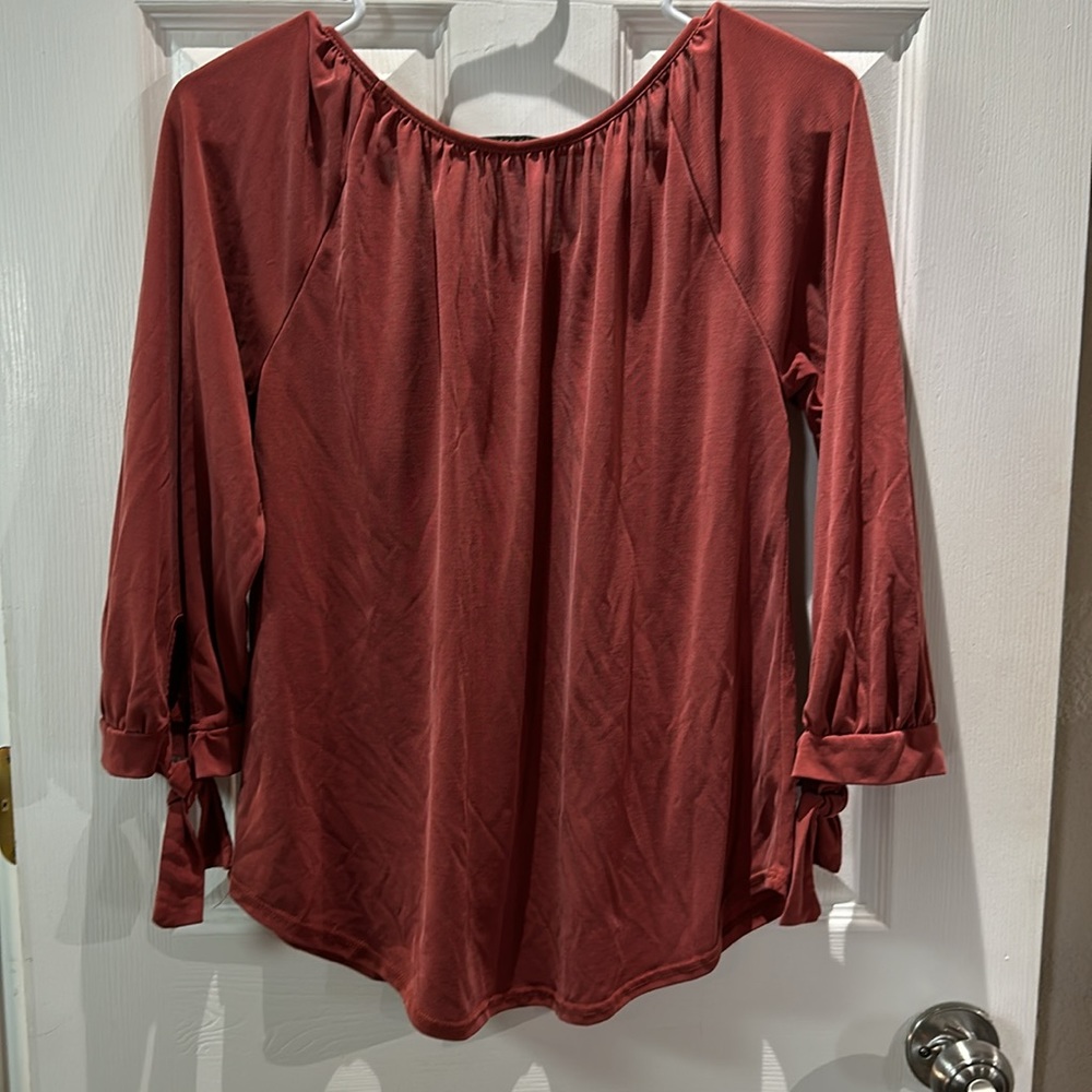 Red Blouse - Picture 3 of 3